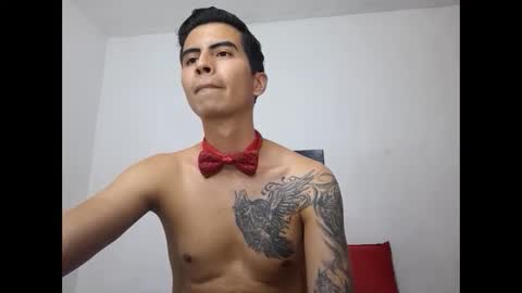 velk_hot1 online show from February 12, 2025, 11:41 pm