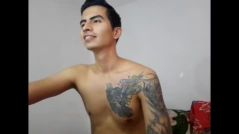 velk_hot1 online show from February 14, 2025, 4:41 pm