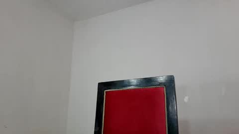 velk_hot1 online show from March 11, 2025, 3:34 pm