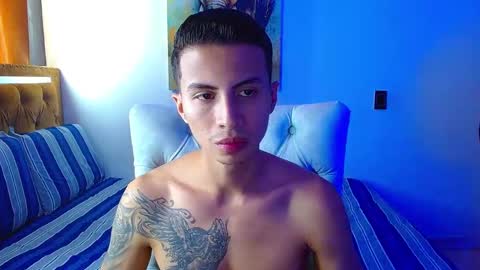 velk_hot1 online show from March 5, 2026, 1:40 pm