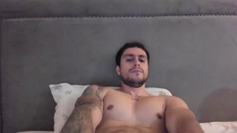 Snapshot of velkoz7 chatting on February 4, 2026, 5:24 am Emm online show from February 4, 2026, 5:24 am