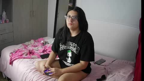 Snapshot of velma_star chatting on April 22, 2026, 11:12 am Velma online show from April 22, 2026, 11:12 am