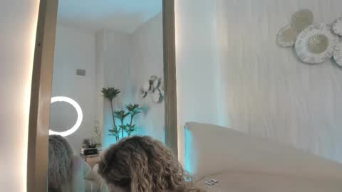 Velora online show from January 16, 2026, 3:43 am