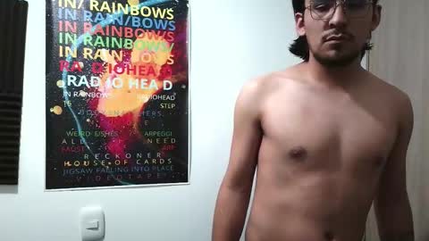 veluvb online show from September 10, 2025, 2:44 am