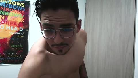 veluvb online show from September 28, 2025, 5:24 am