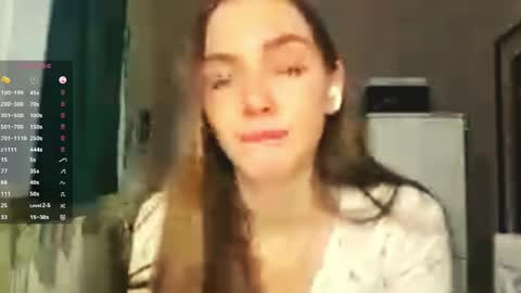 Nia online show from April 30, 2026, 5:19 pm