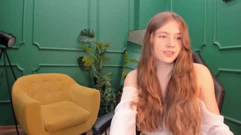 Snapshot of velvet_cherry chatting on January 29, 2025, 3:37 pm velvet_cherry online show from January 29, 2025, 3:37 pm