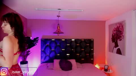 Snapshot of velvet_dreams_ chatting on May 12, 2026, 11:40 am Isabella online show from May 12, 2026, 11:40 am