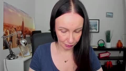 Jasmine online show from October 6, 2025, 5:27 am