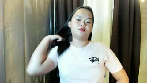 Snapshot of velvet_jess chatting on March 3, 2026, 11:49 am call me jessie online show from March 3, 2026, 11:49 am