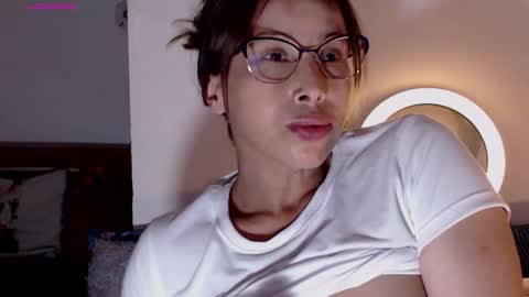 Andrea online show from March 26, 2026, 8:03 pm