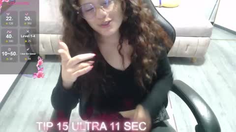 velvet_moon_v online show from January 9, 2026, 1:25 pm