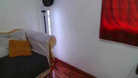 Velvet Sexy online show from May 11, 2026, 4:04 pm