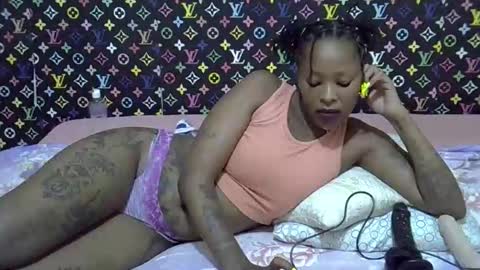 velvet online show from February 5, 2026, 1:27 pm