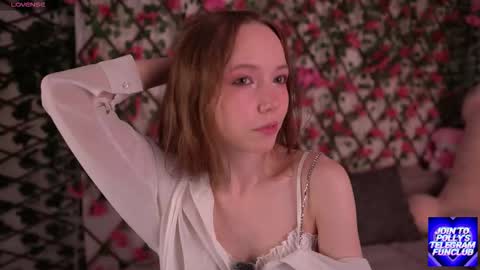 Polly online show from November 15, 2025, 6:15 pm