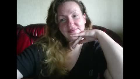 Snapshot of velvetdiamond chatting on June 7, 2026, 3:16 pm velvetdiamond online show from June 7, 2026, 3:16 pm