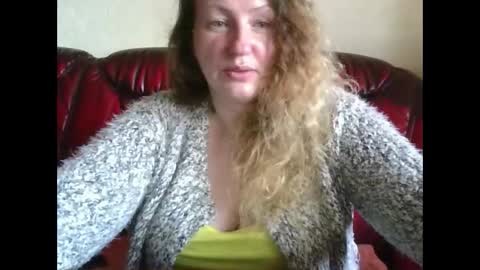 Snapshot of velvetdiamond chatting on June 9, 2026, 2:50 pm velvetdiamond online show from June 9, 2026, 2:50 pm