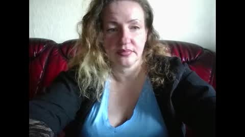 Snapshot of velvetdiamond chatting on June 10, 2026, 10:36 am velvetdiamond online show from June 10, 2026, 10:36 am
