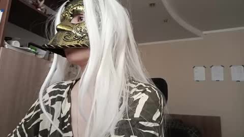 Alisa online show from April 25, 2026, 7:33 am