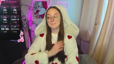 Snapshot of velvetgloww chatting on February 2, 2026, 2:43 am Violetta online show from February 2, 2026, 2:43 am