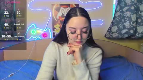 Snapshot of velvetgloww chatting on February 3, 2026, 2:21 am Violetta online show from February 3, 2026, 2:21 am