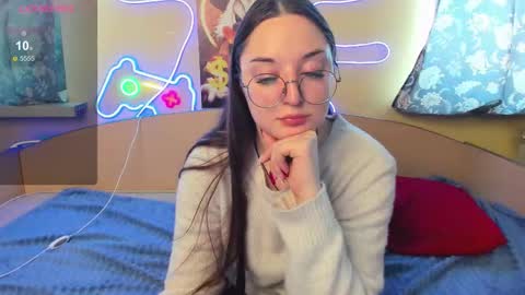 Snapshot of velvetgloww chatting on February 3, 2026, 6:40 am Violetta online show from February 3, 2026, 6:40 am