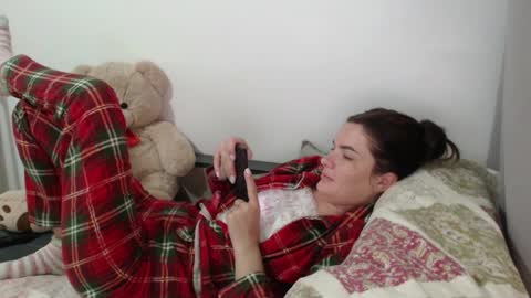 velvetmoon123 online show from November 29, 2025, 9:29 pm