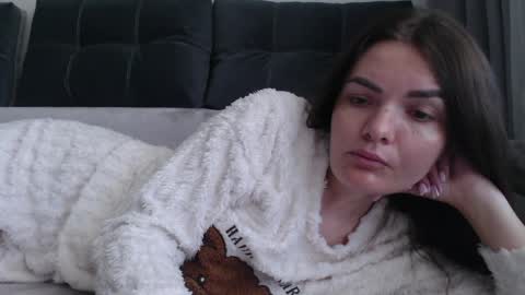 velvetmoon123 online show from June 5, 2026, 7:03 am