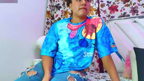 velvetnaughty4u online show from November 17, 2025, 2:23 pm