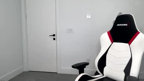 VelvetTGirl online show from February 19, 2026, 2:18 am