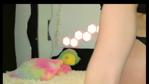 velvetvibes_ online show from March 27, 2026, 1:33 am