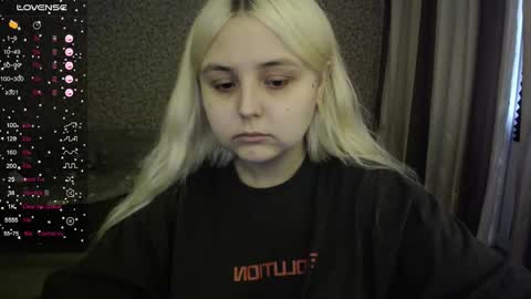 eva 3 online show from October 7, 2025, 11:29 am