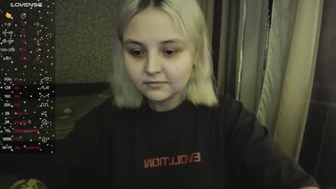 eva 3 online show from November 9, 2025, 2:43 am