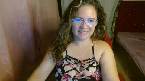 venecasexy44 online show from November 15, 2025, 9:28 am