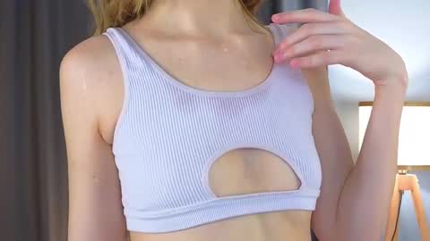 Venelopa online show from February 18, 2025, 1:22 pm