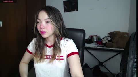 Venelope 3 online show from January 22, 2025, 4:34 am