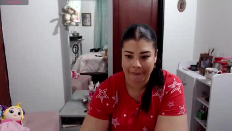 HI IM VENUS SMALL BOOBS  BIG HEART WARM PUSSY online show from October 31, 2025, 2:12 am