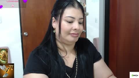 Snapshot of venus1111_ chatting on April 8, 2026, 9:59 pm HI IM VENUS SMALL BOOBS BIG HEART WARM PUSSY online show from April 8, 2026, 9:59 pm