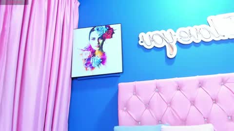 Snapshot of venus_0110 chatting on March 5, 2025, 8:21 pm Venus Veracruz online show from March 5, 2025, 8:21 pm