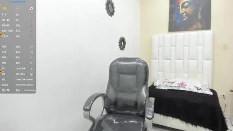 Venus Cortez  online show from November 8, 2025, 6:07 pm