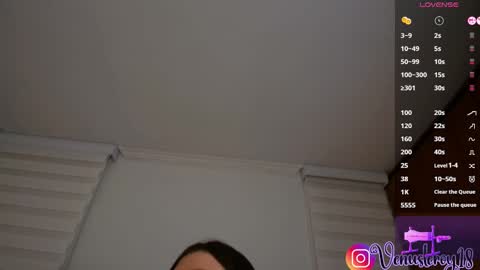 Venus online show from November 13, 2025, 11:47 pm