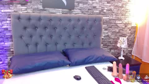 Medussa online show from December 15, 2024, 8:25 pm