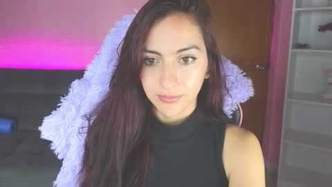 Snapshot of venus_s___ chatting on December 1, 2025, 1:43 am Sofi online show from December 1, 2025, 1:43 am