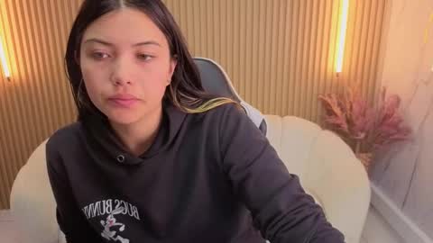 Venus  online show from January 19, 2026, 1:04 pm