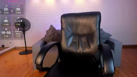 Venus Cooper Everyday From 1400 to 2200 Col Time online show from February 27, 2026, 6:19 pm