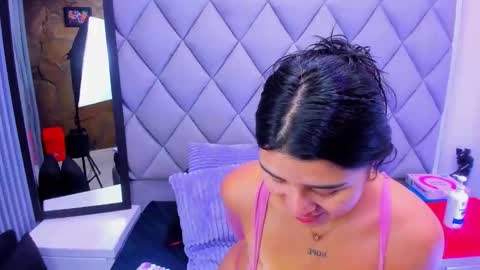 Venusowen  online show from November 22, 2025, 12:26 pm