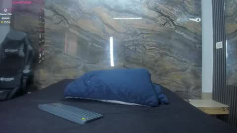 venuss09 online show from February 22, 2025, 8:53 pm