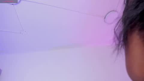 VENUS online show from November 3, 2025, 11:44 am