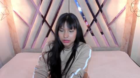 Domelipa  online show from January 10, 2025, 5:56 pm