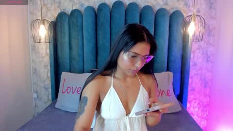 Domelipa  online show from April 11, 2026, 11:58 am